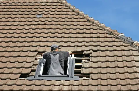 Pose de velux à Lespinasse